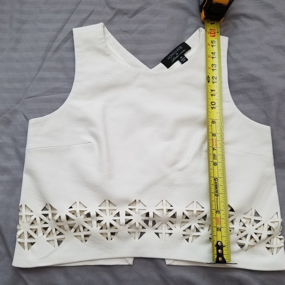 Lovers + Friends | Monica Rose, Lucia crop top - Picture 8 of 8